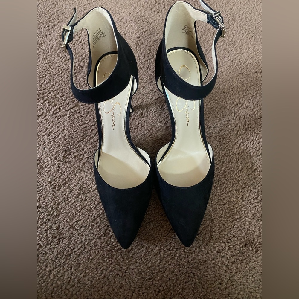 Womens size 9 black heels